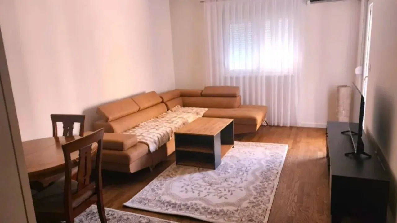 Izdavanje, stan, 46m², Stari Aerodrom, Podgorica