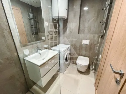 Izdavanje, jednosoban stan, 53m², Master Kvart, Podgorica - image 6