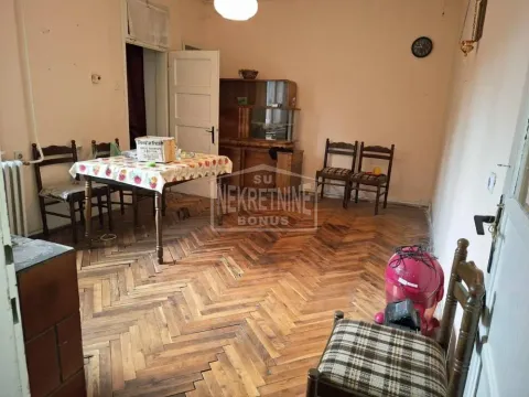 Prodaja, kuća, 138m², Kertvaroš, Subotica - image 1