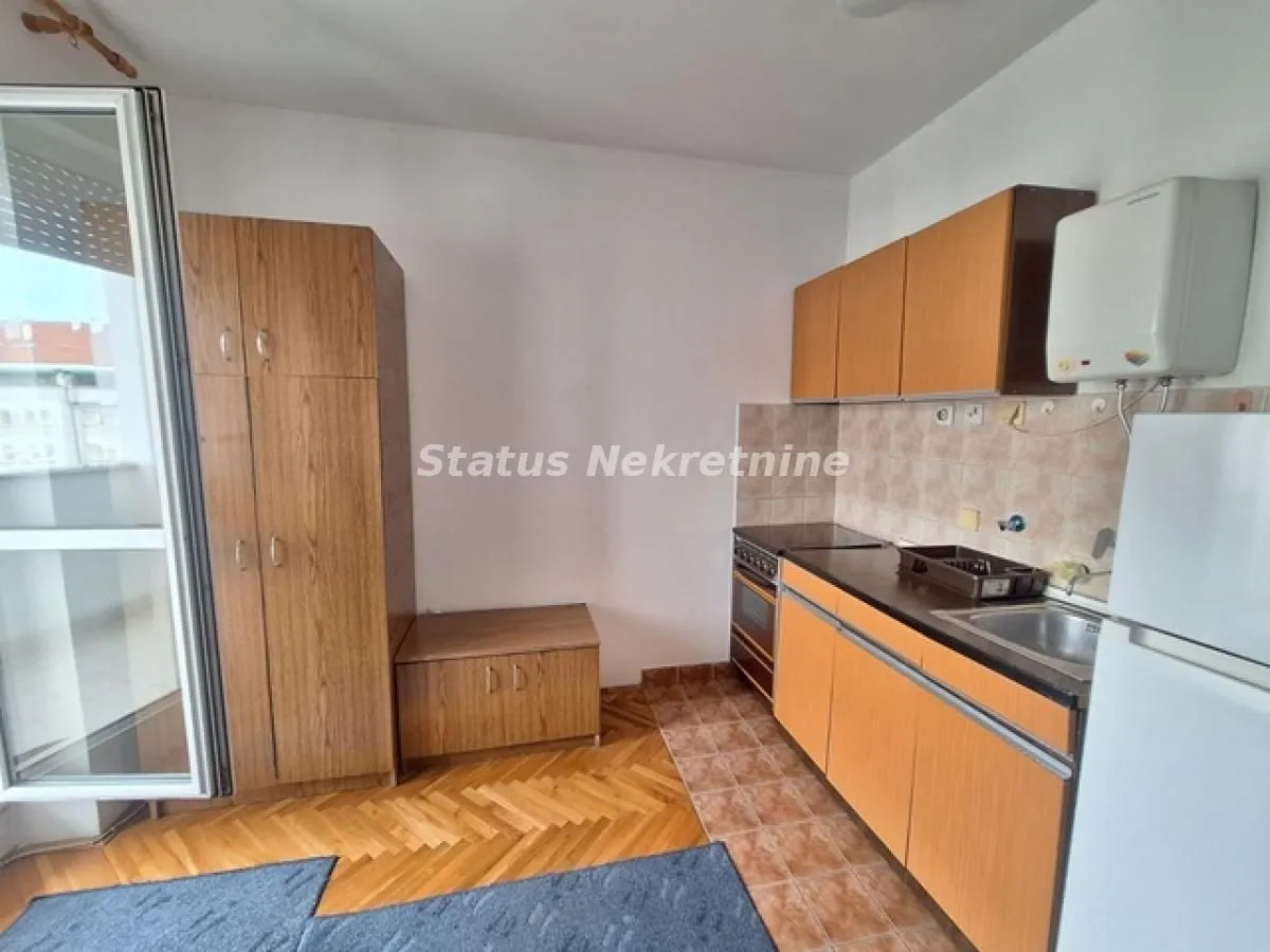 Rent, studio apartment, 24m², Grbavica, Novi Sad Sve Podlokacije