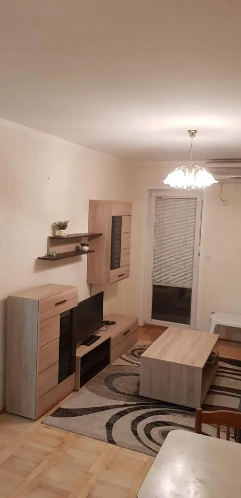 Izdavanje, jednosoban stan, 40m², Budva, Crna Gora