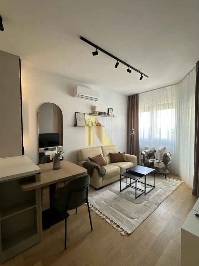 Izdavanje, jednosoban stan, 35m², Grbavica, Novi Sad Sve Podlokacije