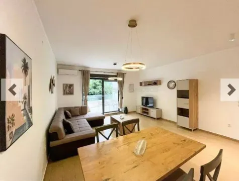Rent, one bedroom apartment, 66m², Dobrota, Kotor - image 2