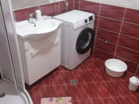 Izdavanje, jednosoban stan, 48m², Seljanovo, Tivat - image 3