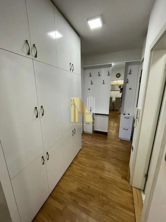Prodaja, trosoban stan, 73m², Nova Detelinara, Novi Sad Sve Podlokacije