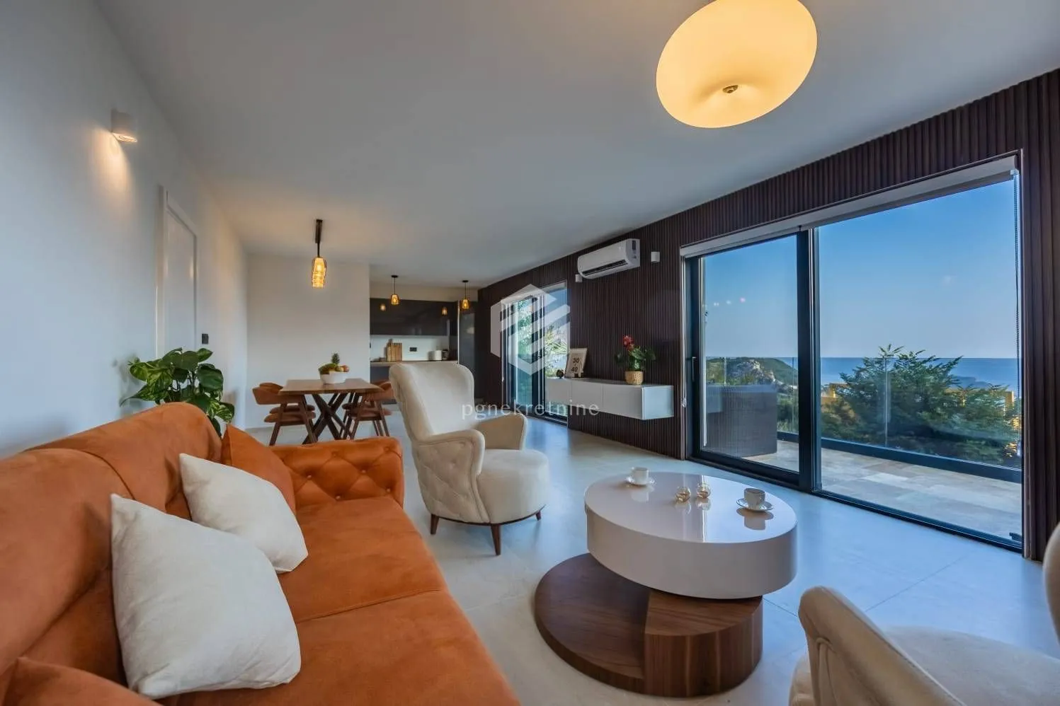 Sale, house, 300m², Markovići, Budva