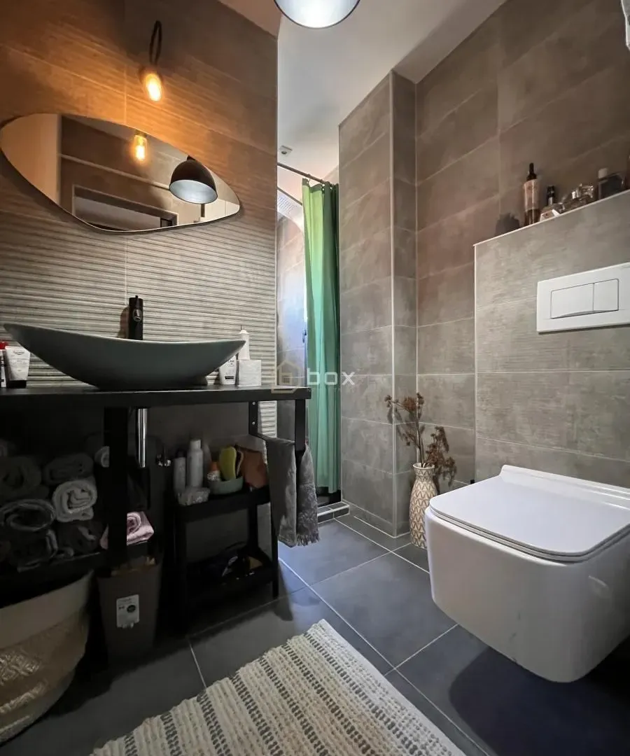 Prodaja, trosoban stan, 91m², Medijana, Niš
