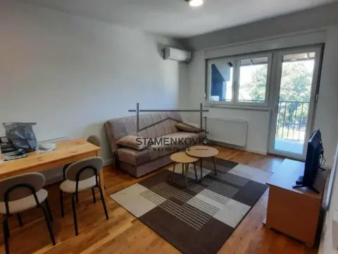 Prodaja, trosoban stan, 66m², Temerin, Novi Sad
