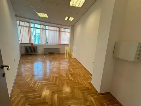 Rent, office space, 126m², Sajmište, Novi Sad - image 4