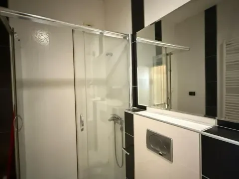 Izdavanje, poslovni prostor, 145m², Južni Bulevar, Vračar Sve Podlokacije - image 16