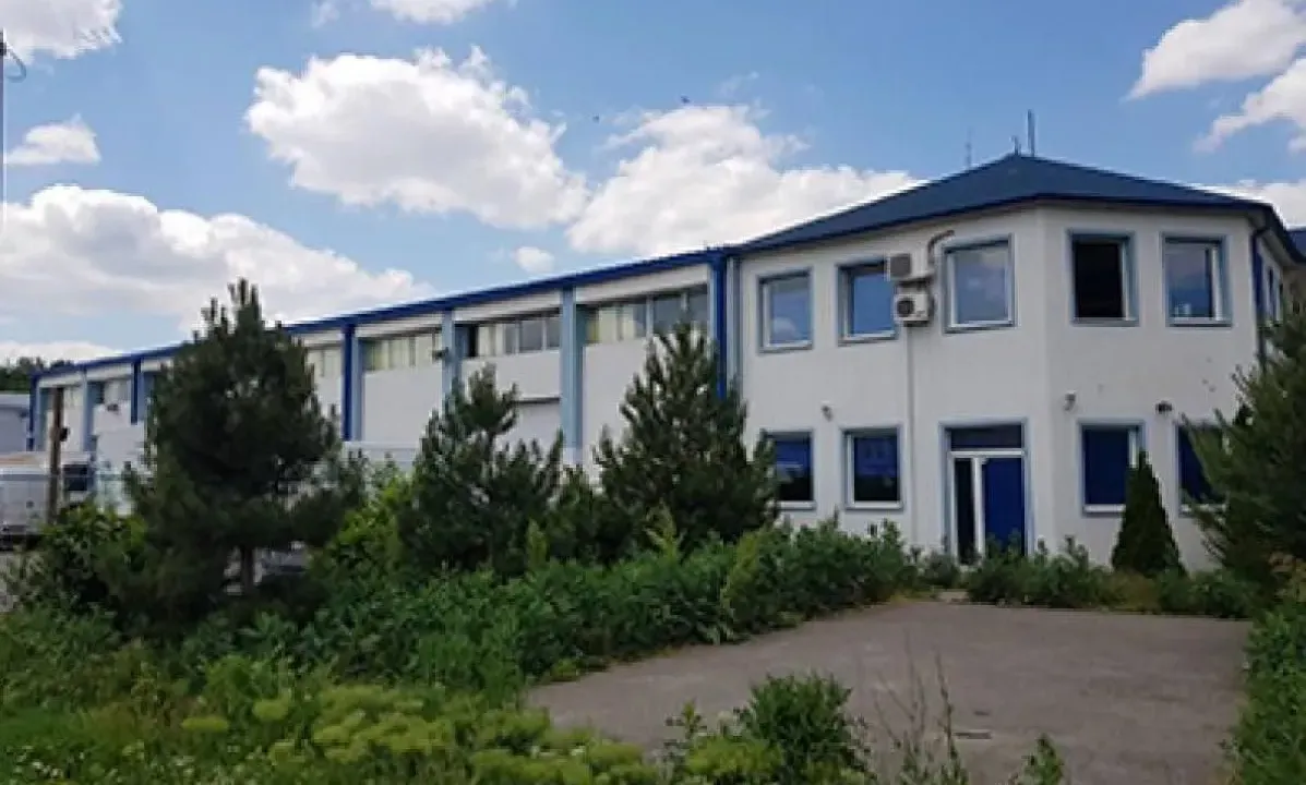 Izdavanje, poslovni prostor, 750m², Altina, Beograd