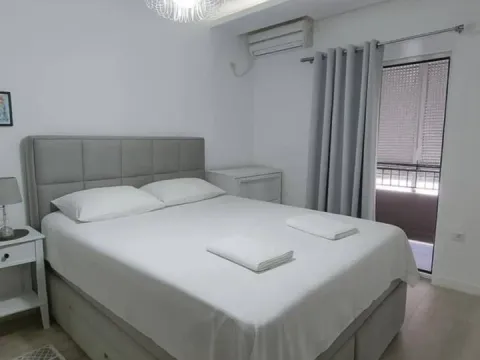 Prodaja, trosoban stan, 78m², Budva, Crna Gora - image 12