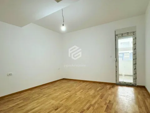 Izdavanje, dvosoban stan, 63m², Zagorič, Podgorica - image 7