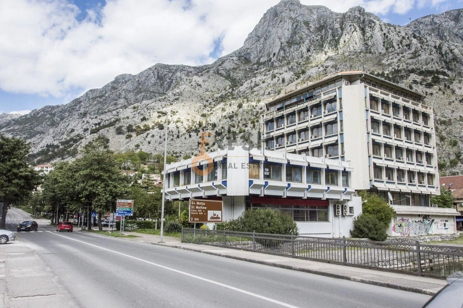 Sale, hospitality venue, 3800m², Kotor, Crna Gora