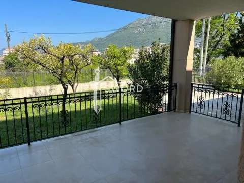 Sale, house, 270m², Centar, Bar - image 14