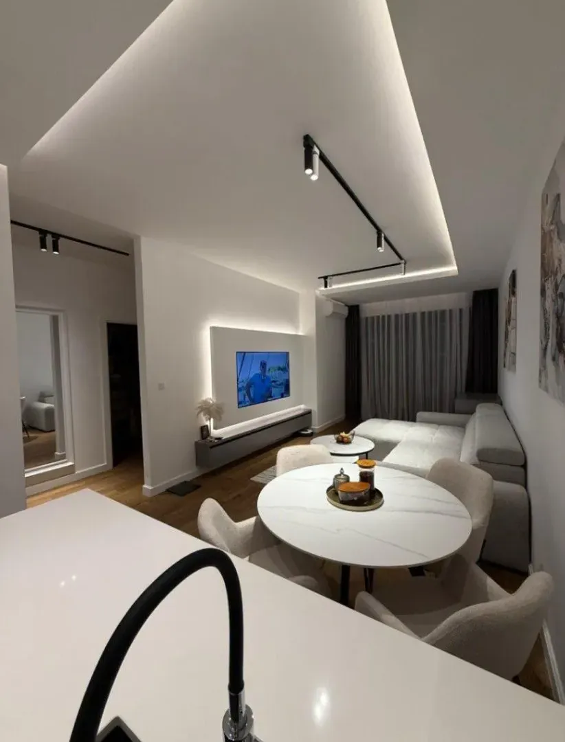 Rent, one bedroom apartment, 65m², Centar, Bar