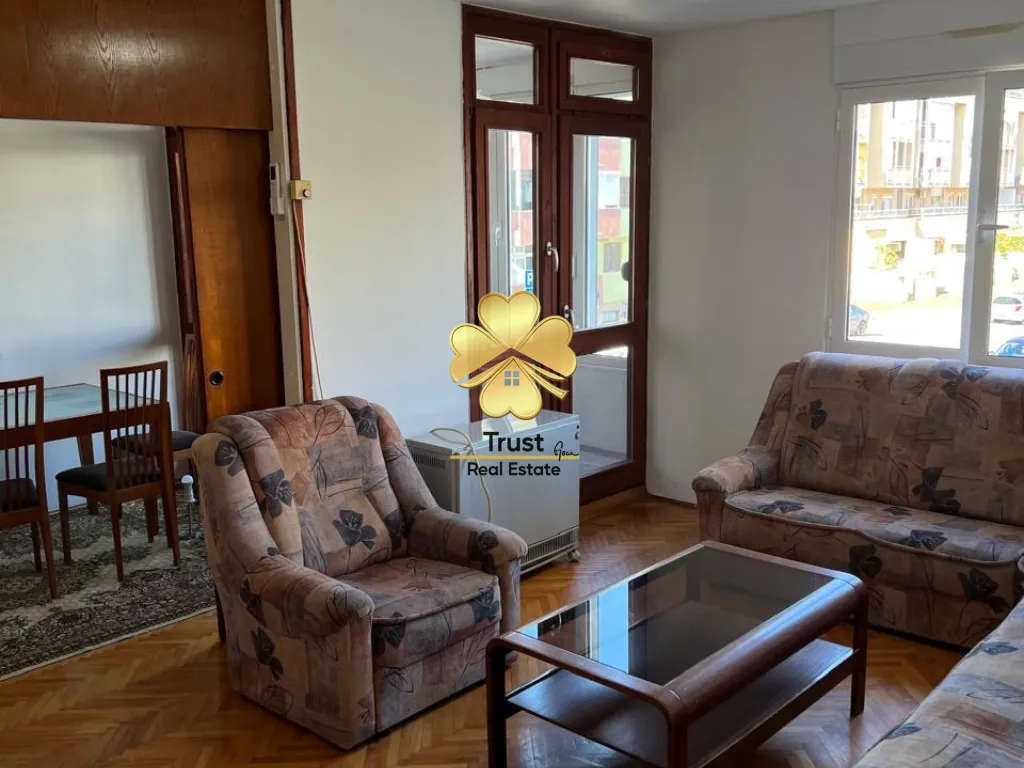 Izdavanje, dvosoban stan, 76m², Stari Aerodrom, Podgorica