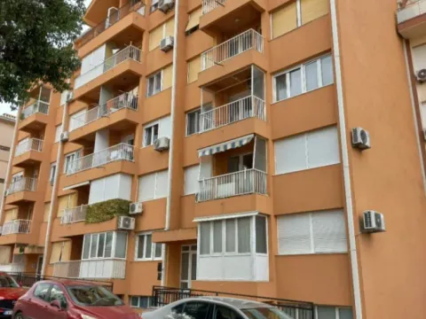 Izdavanje, garsonjera, 30m², Centar, Tivat - image 10