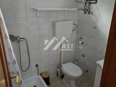 Rent, house, 90m², Lipov gaj, Novi Sad Sve Podlokacije - image 6