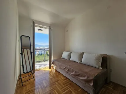 Izdavanje, jednosoban stan, 43m², City Kvart, Podgorica - image 4