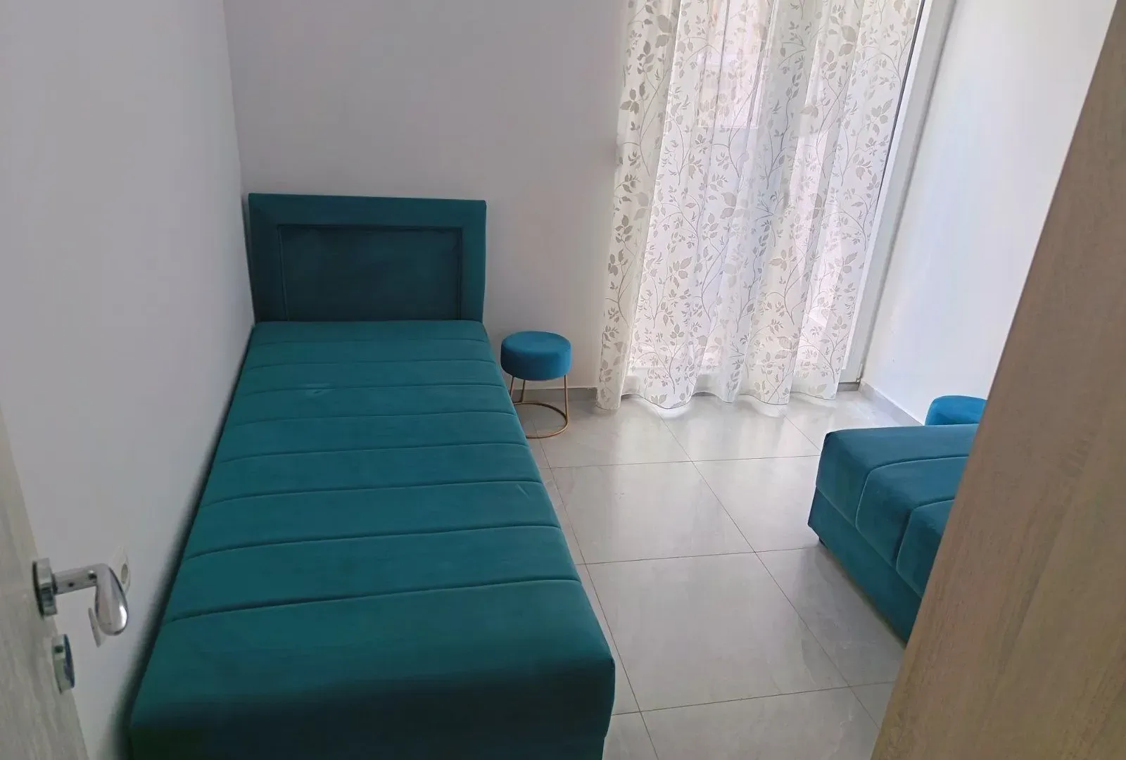 Rent, three bedroom apartment, 80m², Centar, Budva