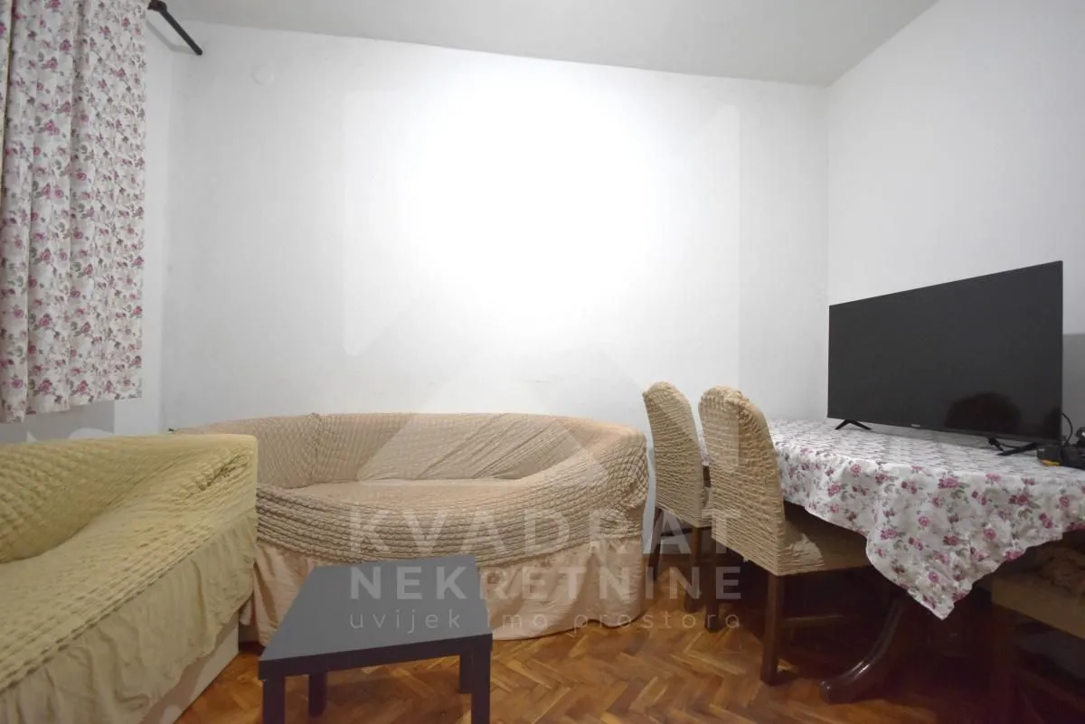 Izdavanje, dvosoban stan, 80m², Stari Aerodrom, Podgorica