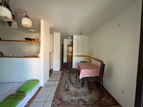 Prodaja, stan, 37m², Kotor, Crna Gora - image 4