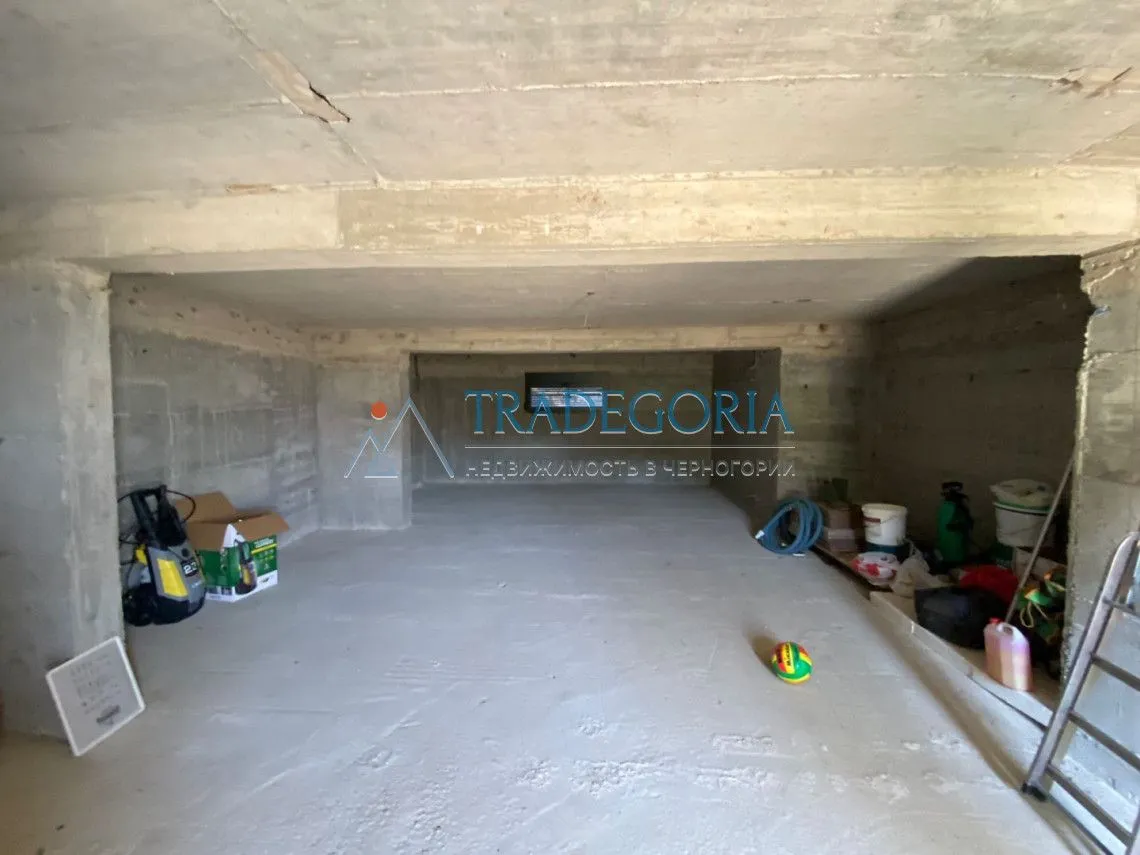 Prodaja, kuća, 300m², Bar, Crna Gora