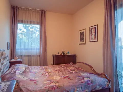 Rent, three bedroom apartment, 120m², Ibričevina, Podgorica - image 6