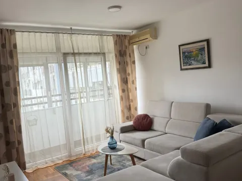 Rent, two bedroom apartment, 56m², City Kvart, Podgorica - image 1