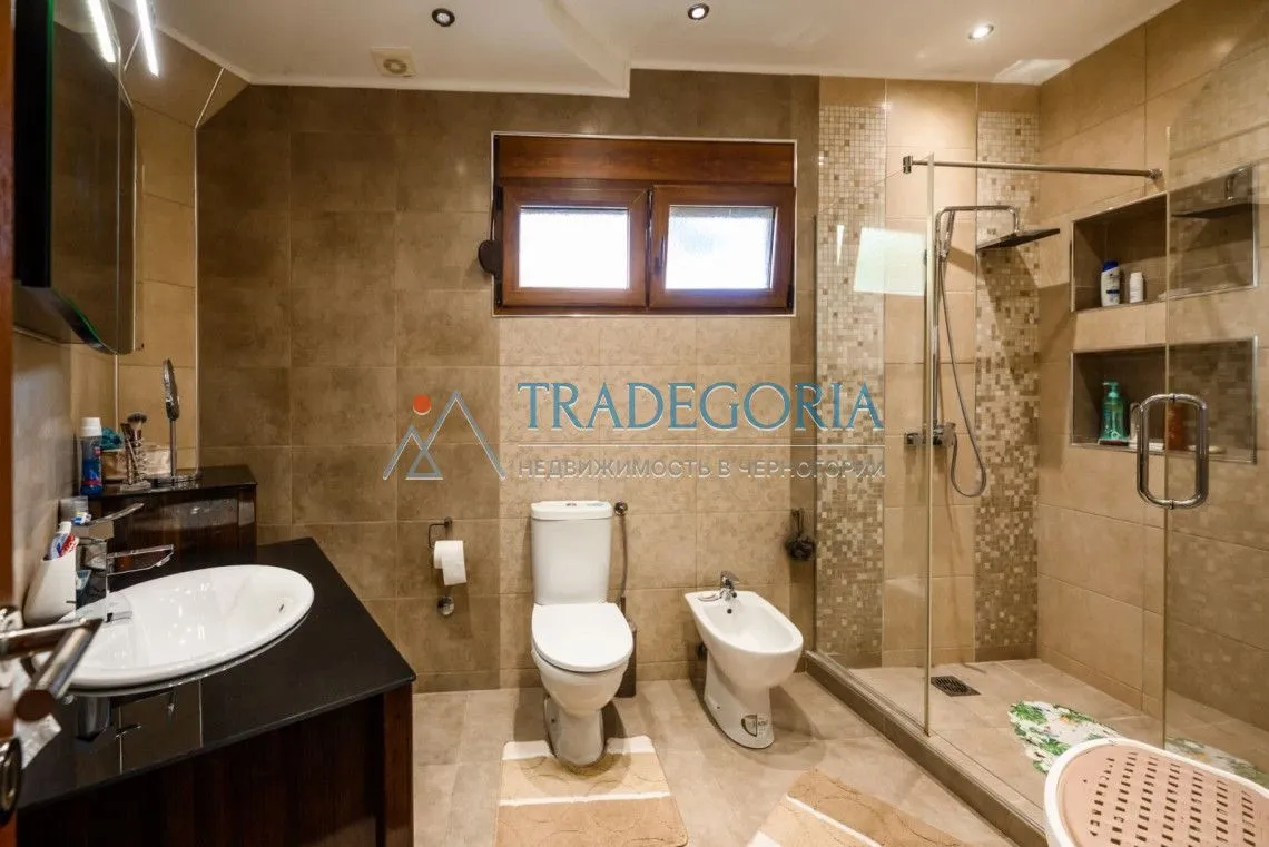 Prodaja, ugostiteljski objekat, 252m², Bar, Crna Gora