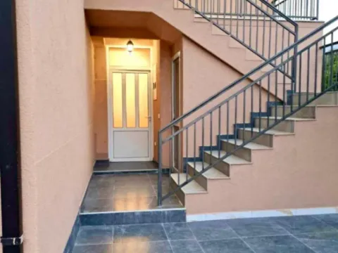 Izdavanje, garsonjera, 32m², Bjeliši, Bar - image 4