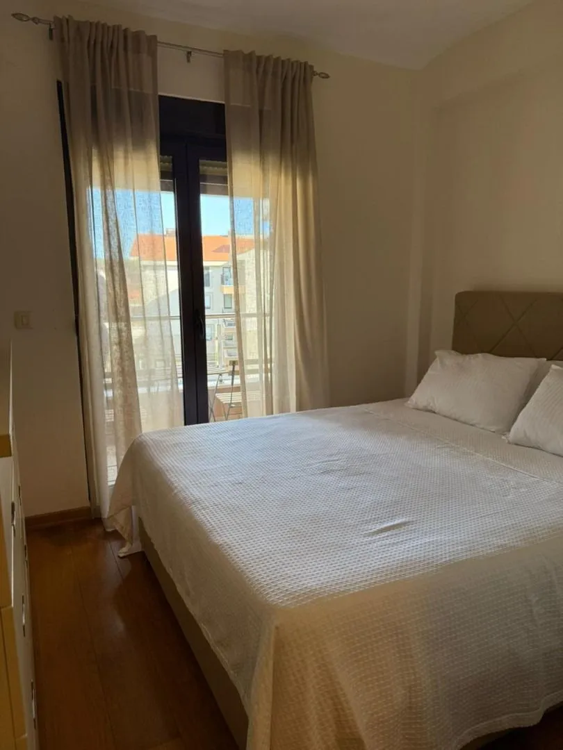 Izdavanje, jednosoban stan, 42m², Porto Montenegro, Tivat