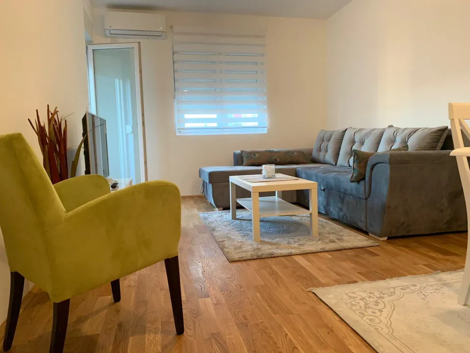 Rent, one bedroom apartment, 48m², Stari Aerodrom, Podgorica