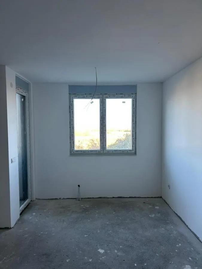 Prodaja, dvosoban stan, 60m², Tatarsko brdo, Petrovaradin