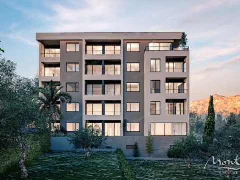 Prodaja, trosoban stan, 128m², Budva, Crna Gora - image 2