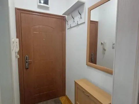 Izdavanje, garsonjera, 25m², Centar, Novi Sad - image 7
