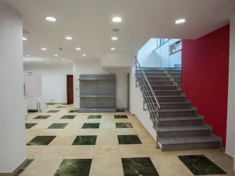 Rent, office space, 214m², Oktobarske Revolucije, Podgorica - image 4