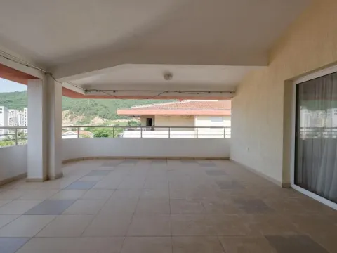 Prodaja, četvorosoban stan, 222m², Podmaine, Budva - image 4