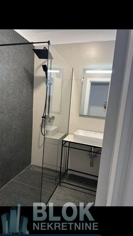 Izdavanje, jednosoban stan, 58m², Vezirov Most, Podgorica