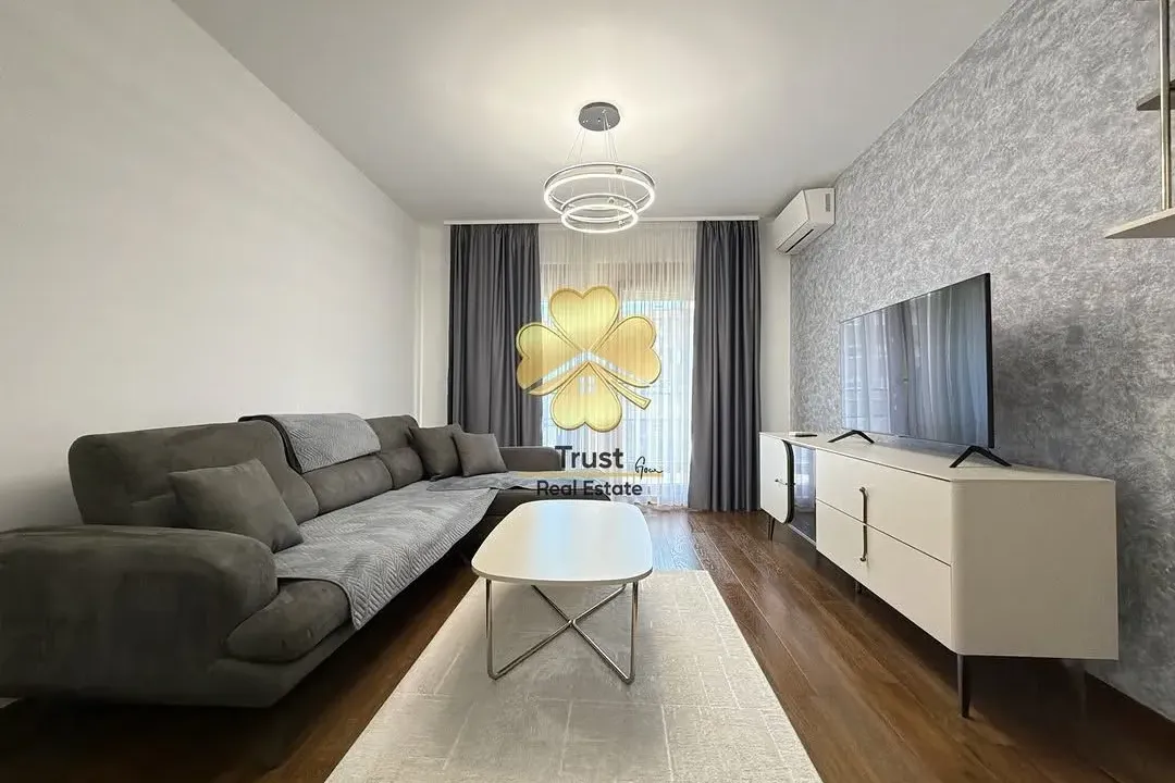 Izdavanje, dvosoban stan, 50m², Master Kvart, Podgorica