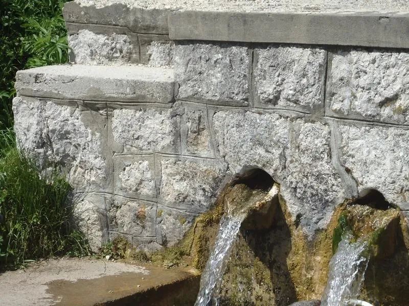 Prodaja, kuća, 743m², Sutorina, Herceg Novi