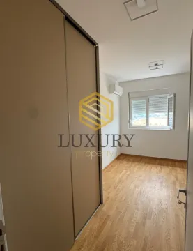 Rent, two bedroom apartment, 65m², Stari Aerodrom, Podgorica - image 7