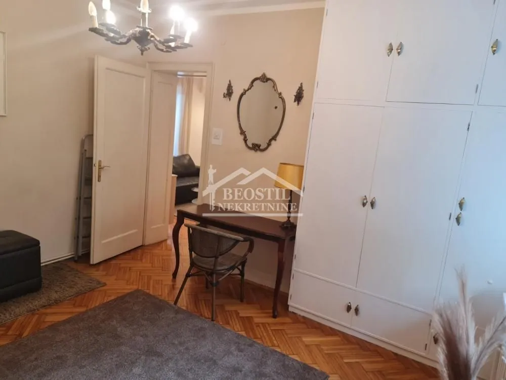 Izdavanje, dvosoban stan, 50m², Botanička Bašta, Palilula Sve Podlokacije