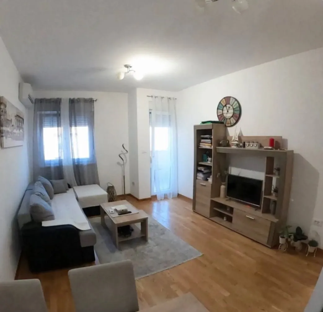 Rent, one bedroom apartment, 43m², City Kej, Podgorica