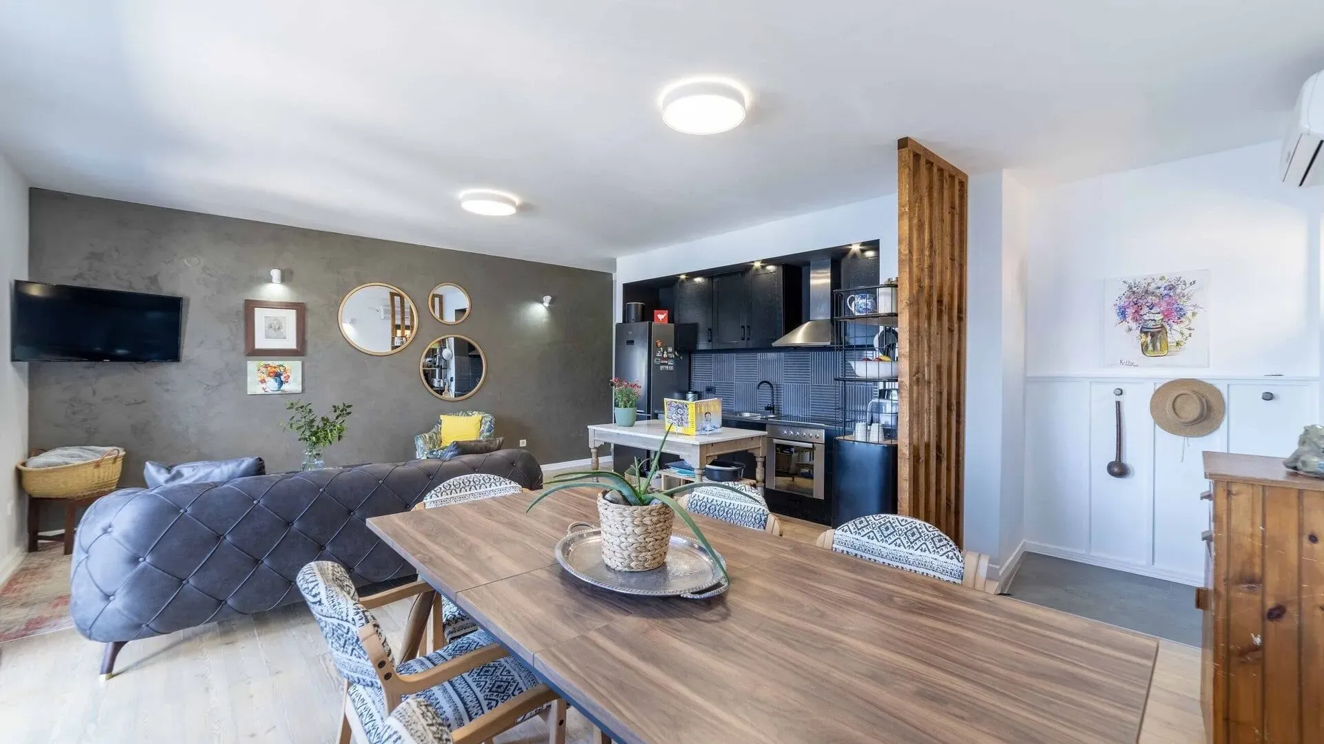Prodaja, trosoban stan, 122m², Krašići, Tivat