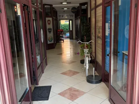 Rent, office space, 90m², Pobrežje, Podgorica - image 2