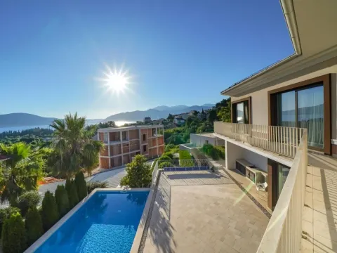 Prodaja, kuća, 285m², Tivat, Crna Gora - image 26