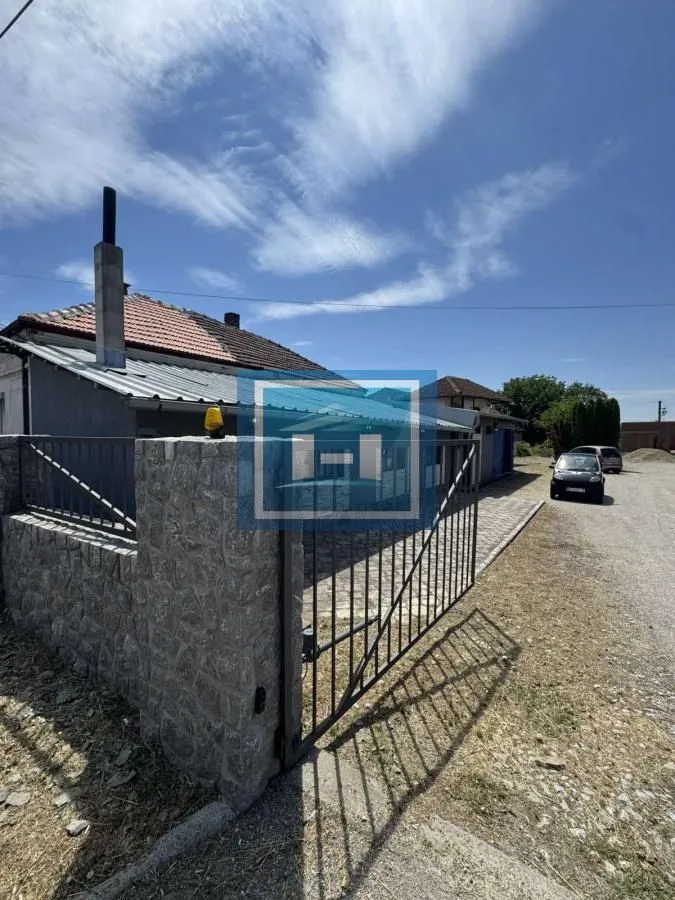 Sale, office space, 900m², Despotovac, Srbija