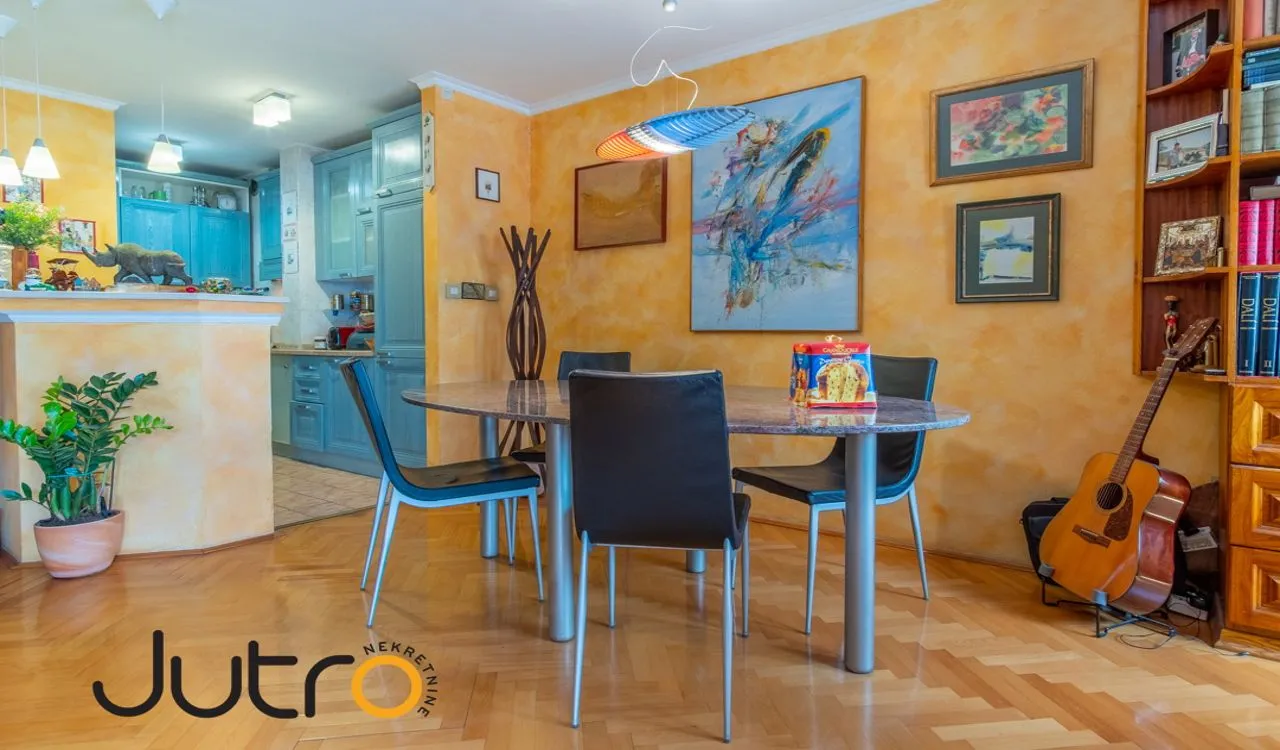 Izdavanje, dvosoban stan, 85m², Preko Morače, Podgorica